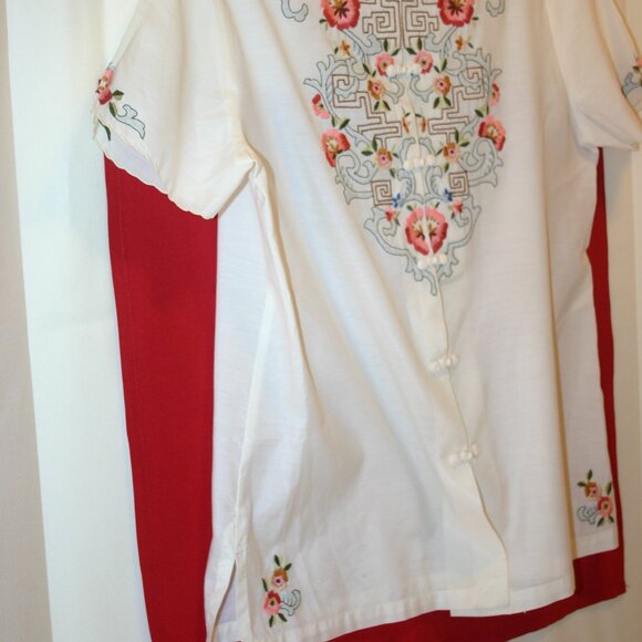 VTG Cotton Blend Oriental Style Cream Blouse w/Embroidery SZ Medium B-154 - Picture 4 of 6
